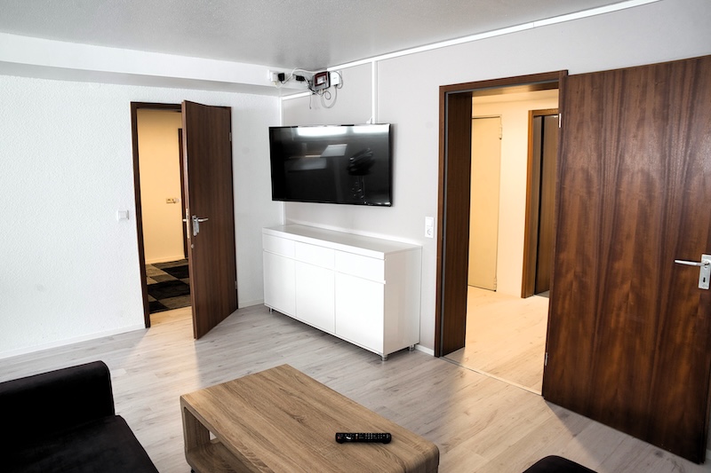 Wohnbereich mit Fernseher